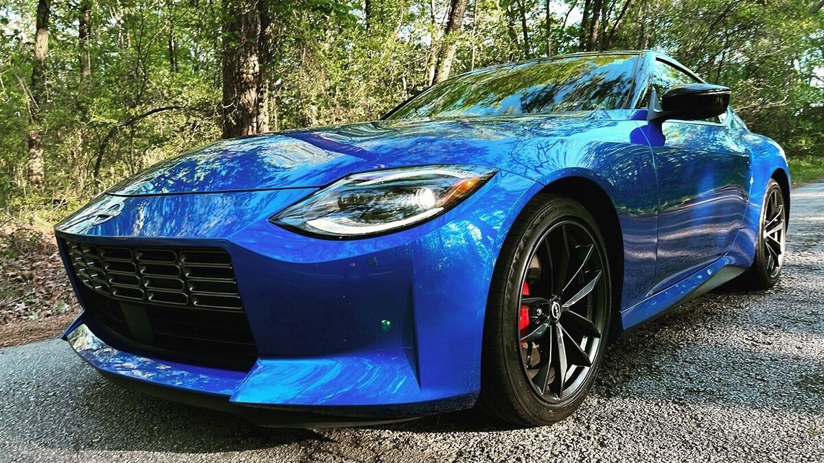 Nissan Z Manual or Automatic? Autotrader