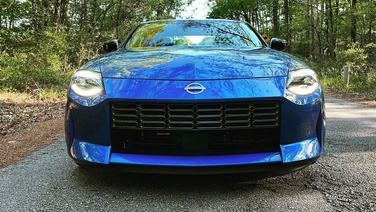 Nissan Z Manual or Automatic? Autotrader