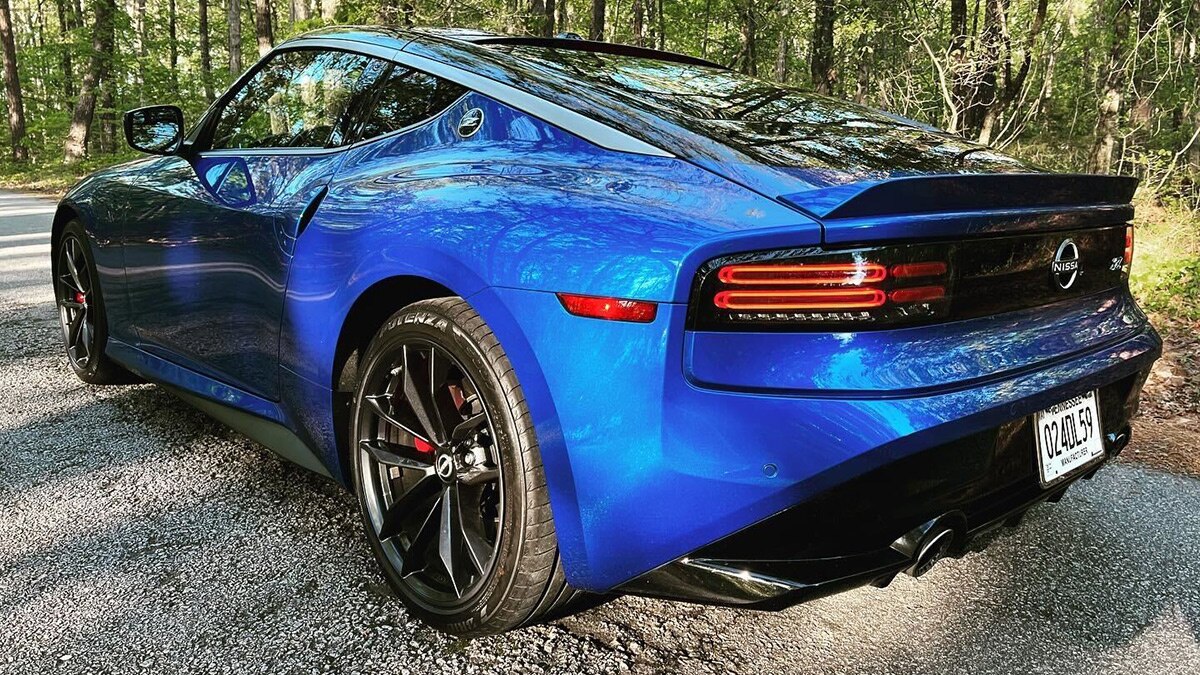 Nissan Z Manual or Automatic? Autotrader