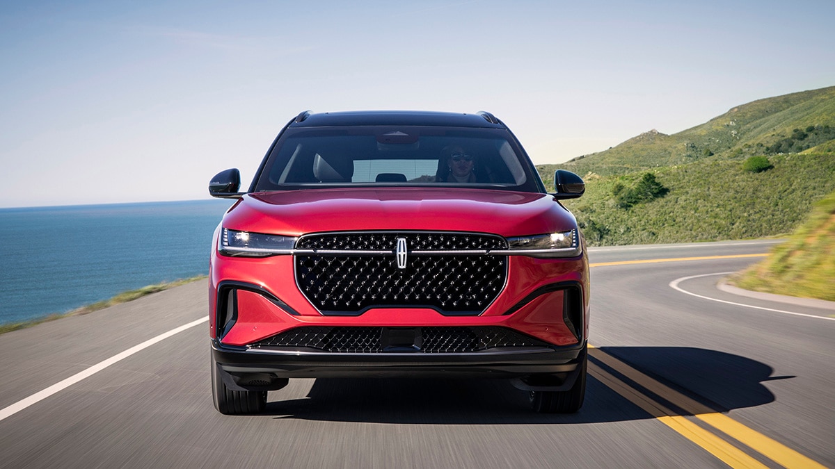 2024 Lincoln Nautilus in red