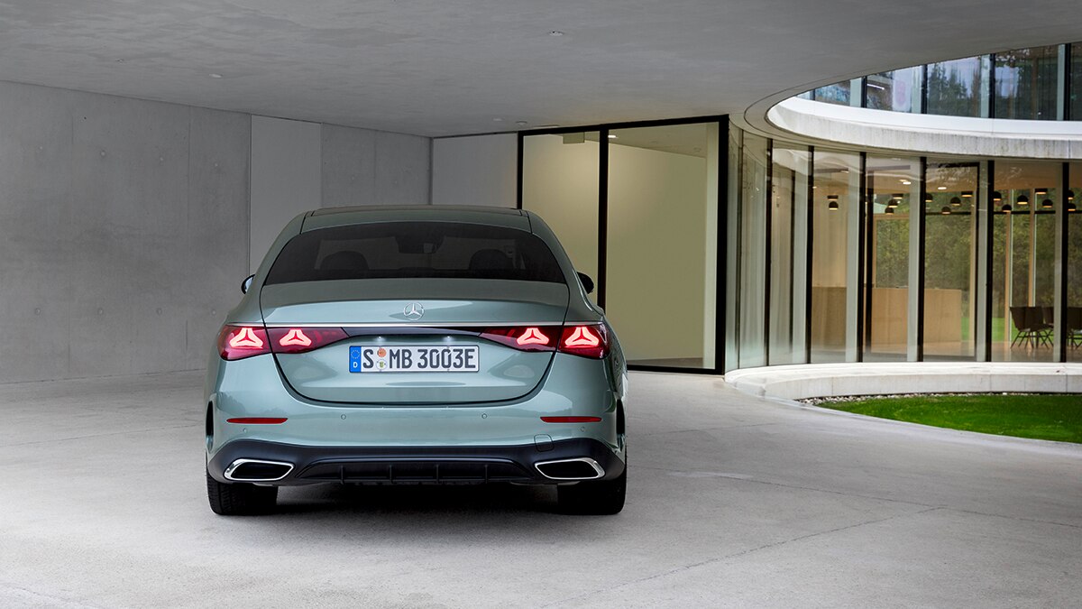 Here's a First Look at the 2024 MercedesBenz EClass Autotrader