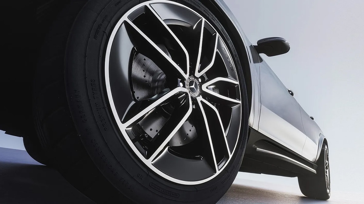 2024 Mercedes-Benz GLE 350 tire.