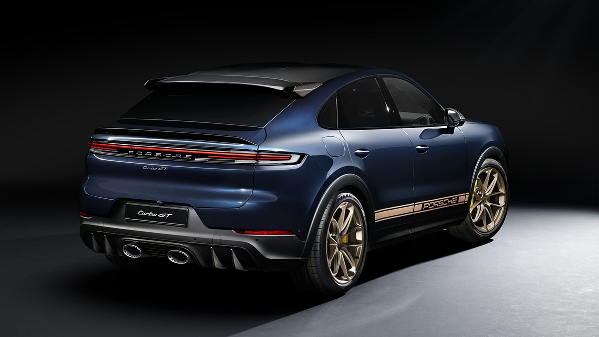 2024 Porsche Cayenne in blue.
