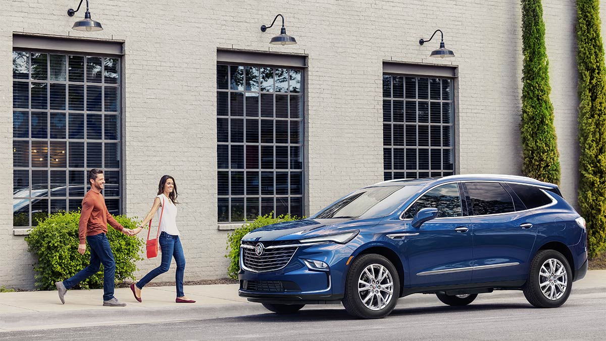2024 Buick Enclave in blue.