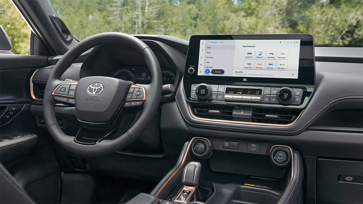 2024 Toyota Grand Highlander Hybrid Choosing the Right Trim Autotrader