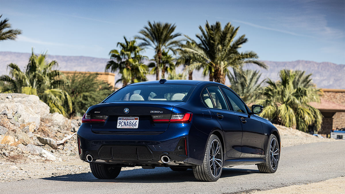 2024 BMW 330e in blue.