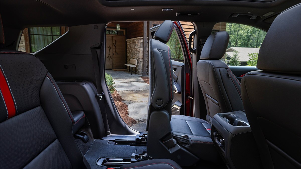 2024 Chevrolet Traverse Gets Tougher Style Autotrader