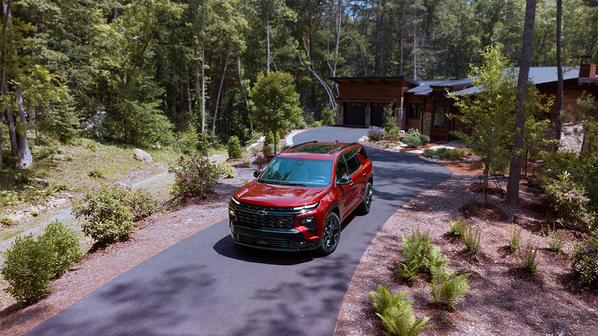 2024 Chevrolet Traverse Gets Tougher Style Autotrader