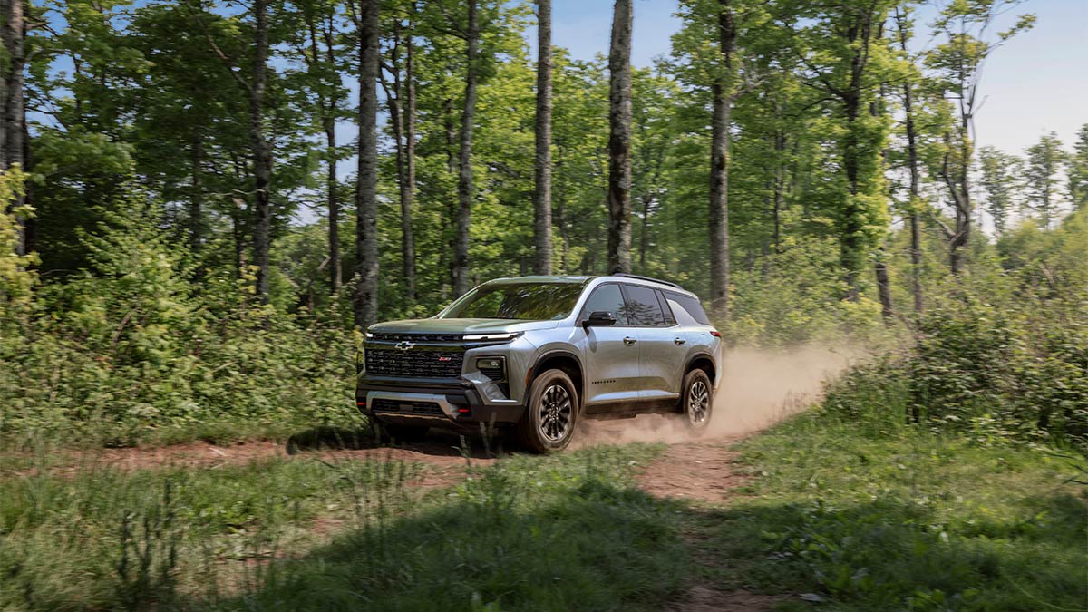 2024 Chevrolet Traverse Gets Tougher Style Autotrader