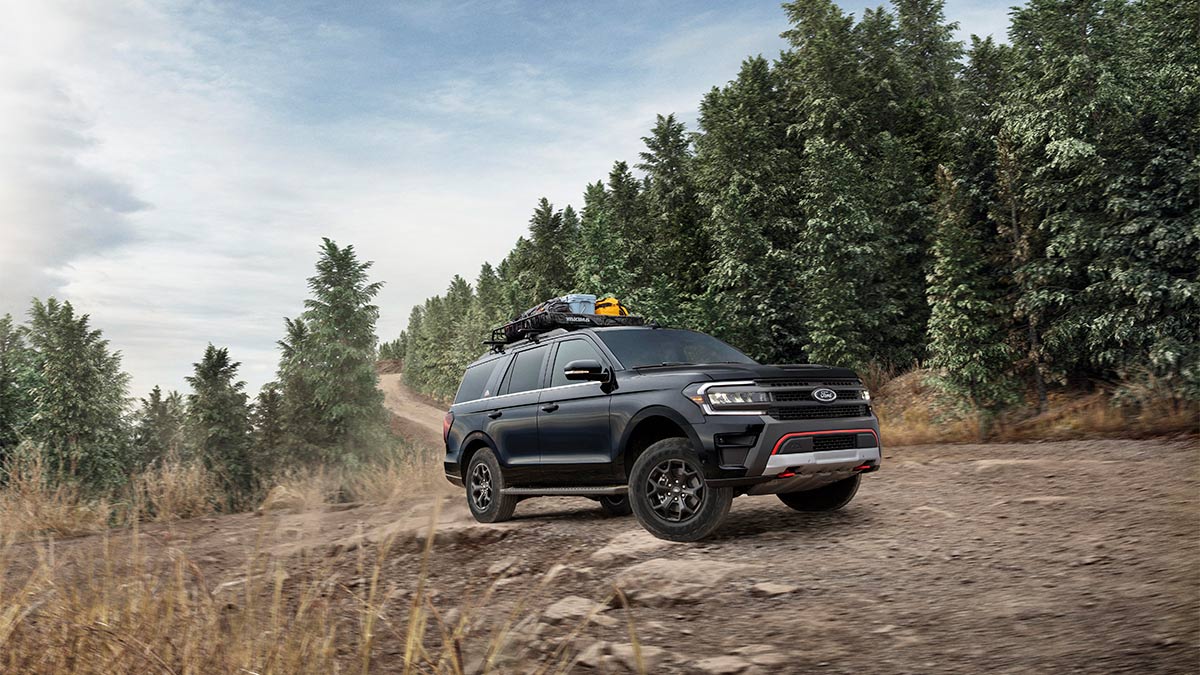 2024 Ford Expedition in black.