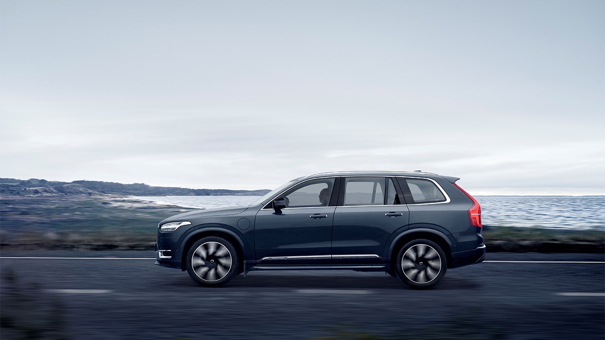 Volvo SUVs, Electric and hybrid SUV range