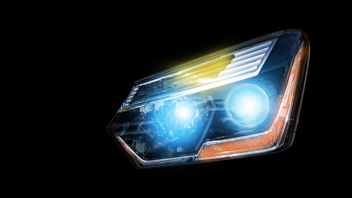 Xenon and LED Headlights: What Is the Difference? - Autotrader