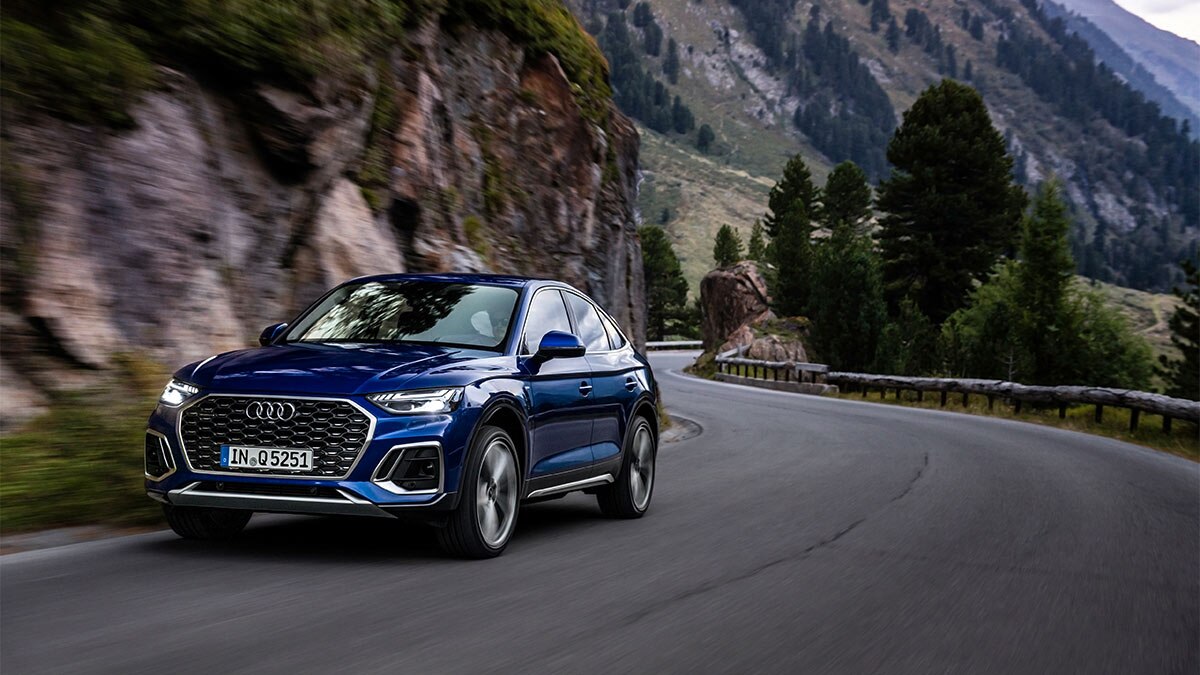 2024 Audi Q5 in blue.