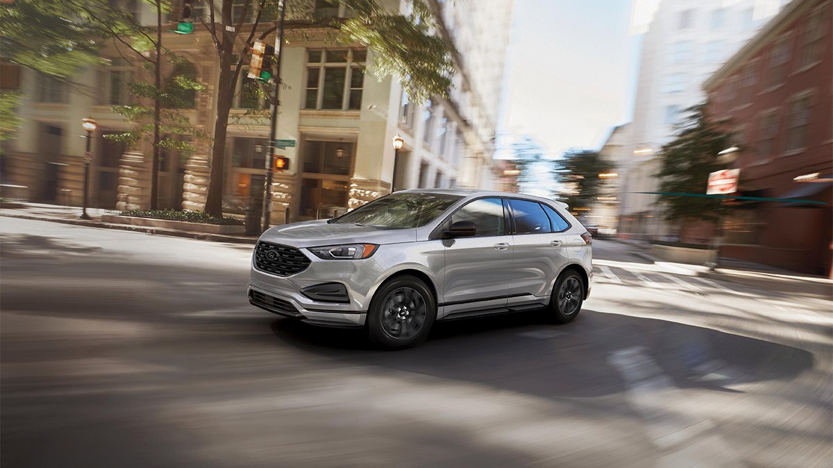 2024 Ford Edge in grey.