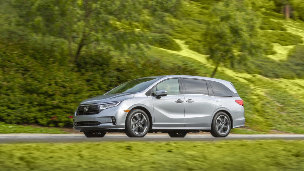 2024 Honda Odyssey in silver.