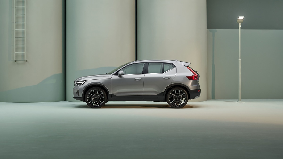 2024 Volvo XC40 in silver.