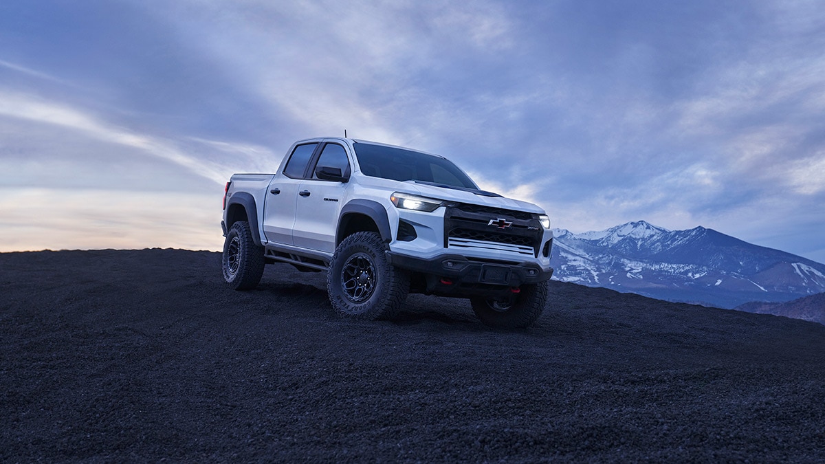 2024 Chevrolet Colorado in white.