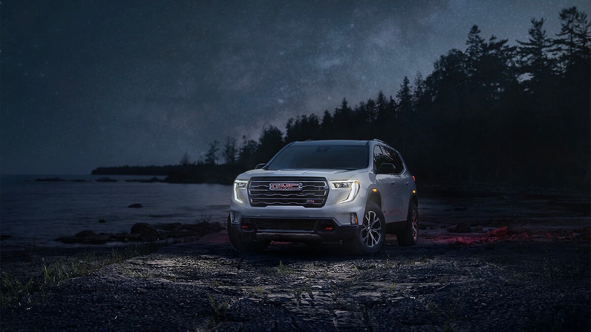 Is the GMC Acadia Redefining the Midsize SUV Experience? Autotrader