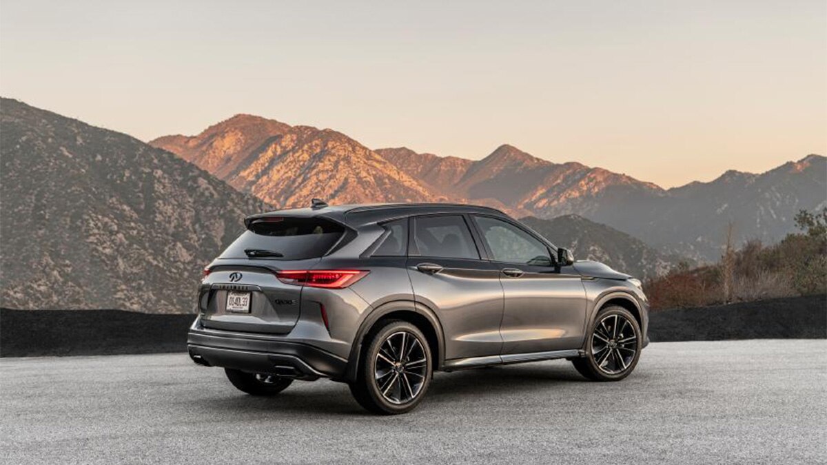 2024-infiniti-qx50-rear-3qtr