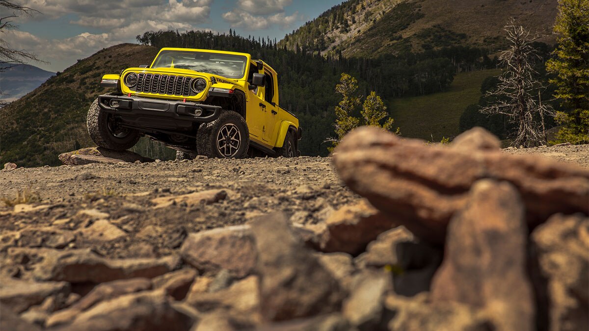 2024 Jeep Gladiator: Built for Adventure and Beyond - Autotrader
