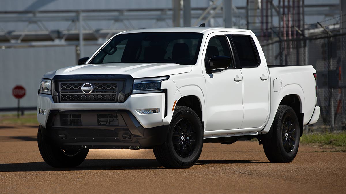 2024-nissan-frontier-front-left
