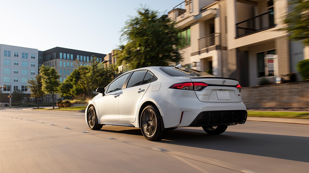 2024-toyota-corolla-rear-3qtr