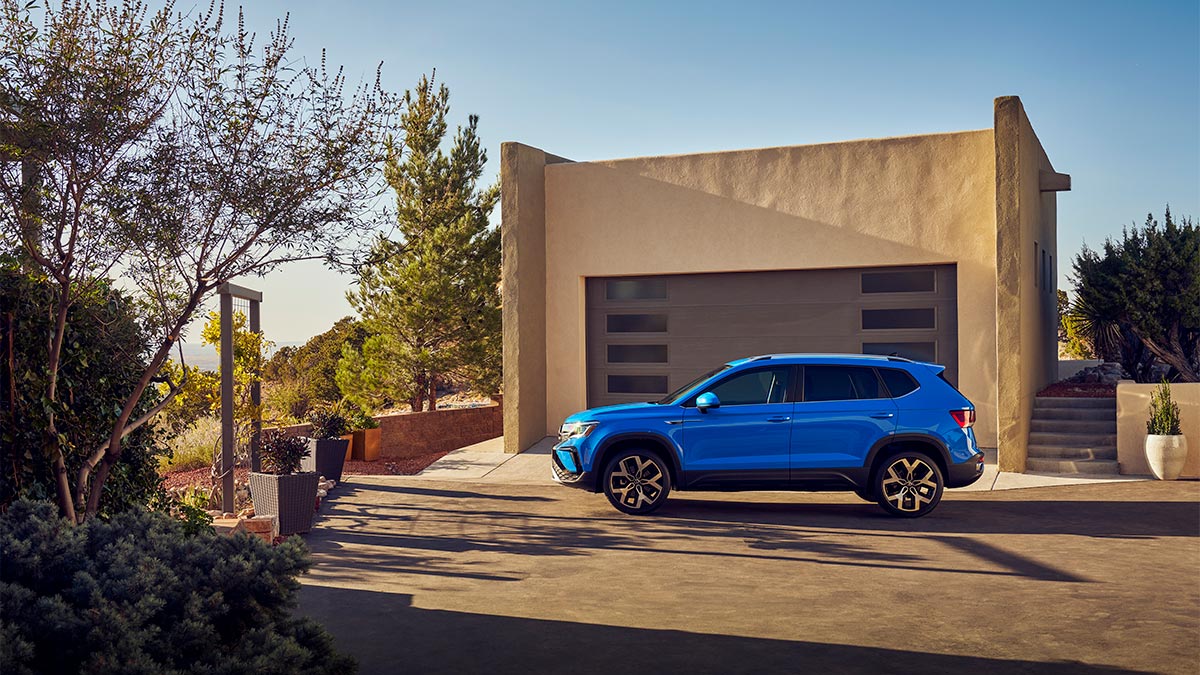 2024-volkswagen-taos-left-profile