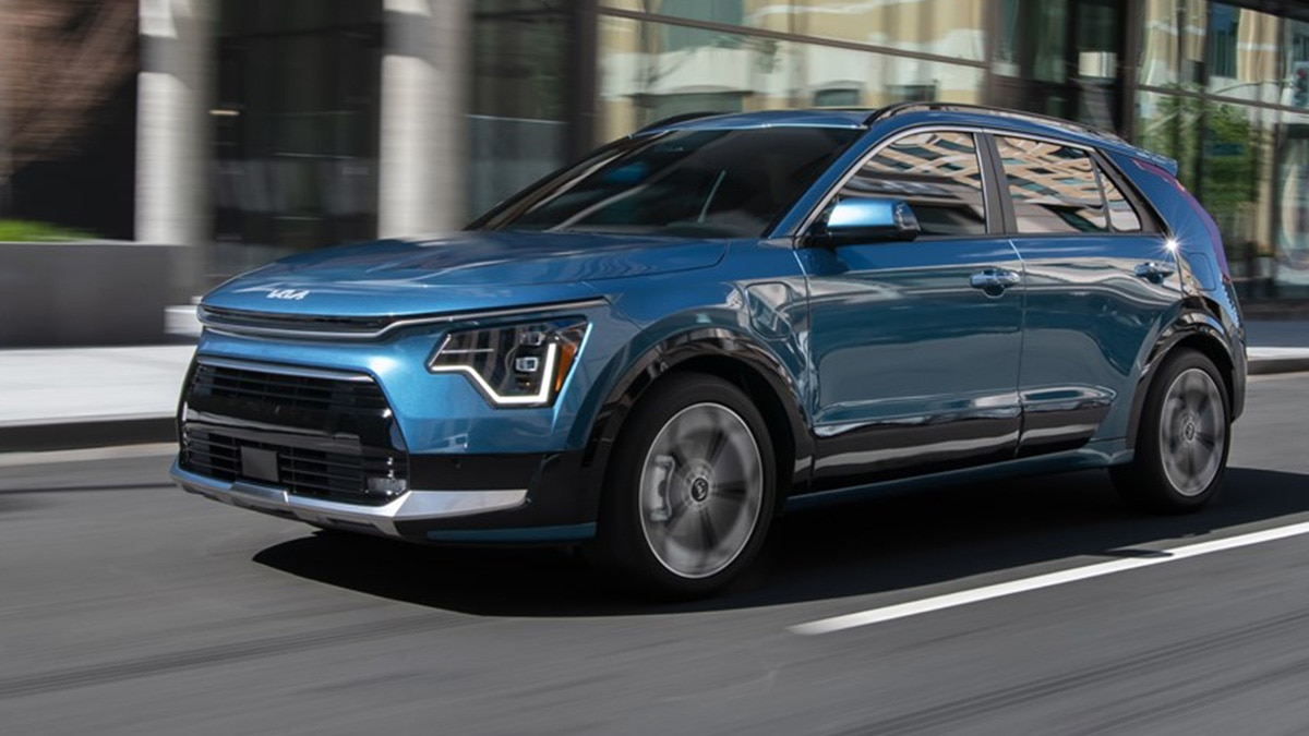 The 2024 Kia Niro PHEV in Mineral Blue.