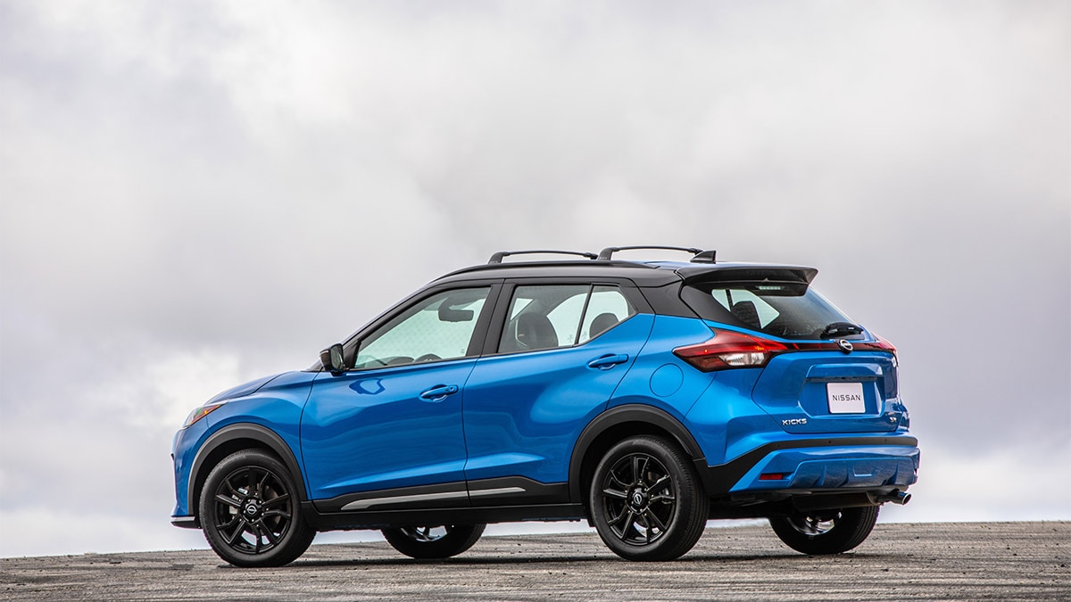 The 2024 Nissan Kicks in blue.
