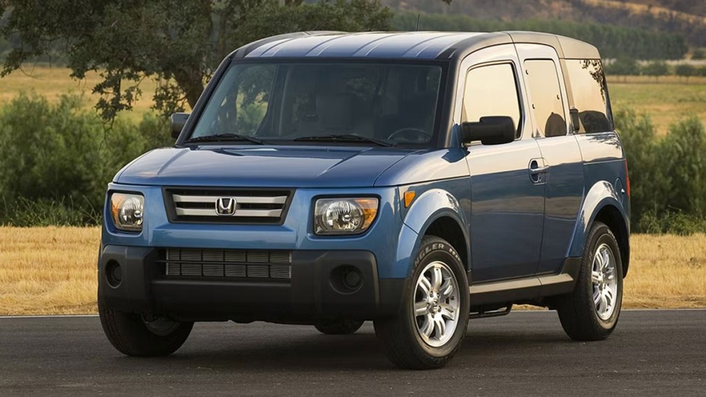 2009 Honda Element in blue.