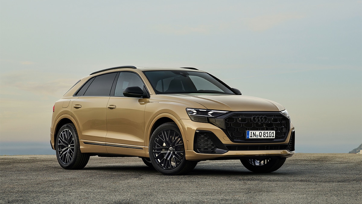 The 2024 Audi Q8 in Sakhir Gold Metallic, a $595 option. 