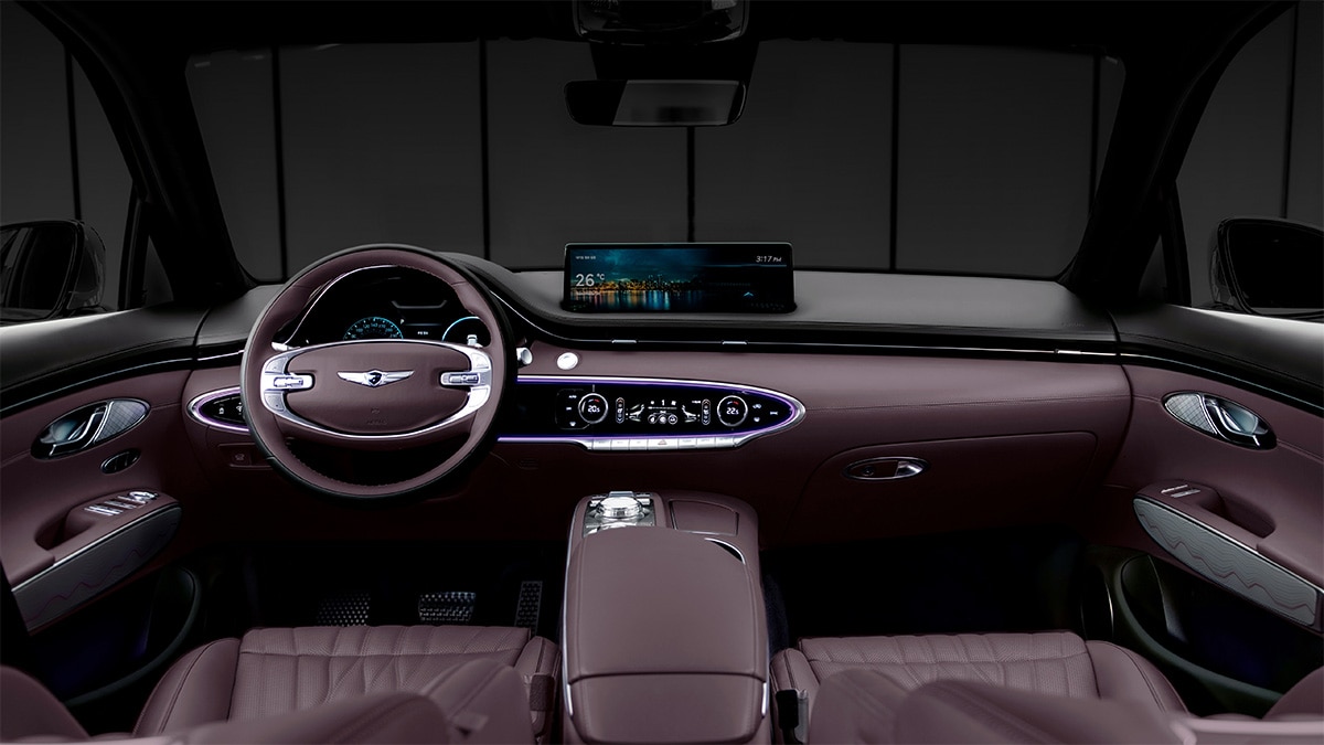 The GV70 interior is elegant and handsome, with top-quality materials. 