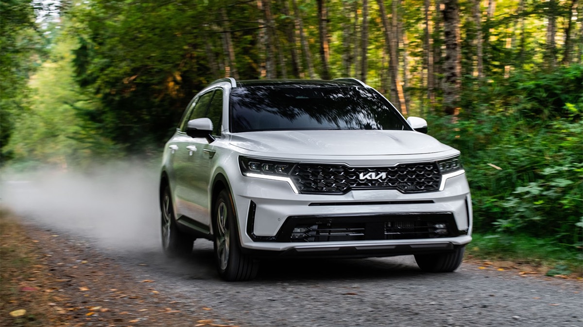 The 2024 Kia Sorento PHEV in Snow White Pearl, a $445 option. 