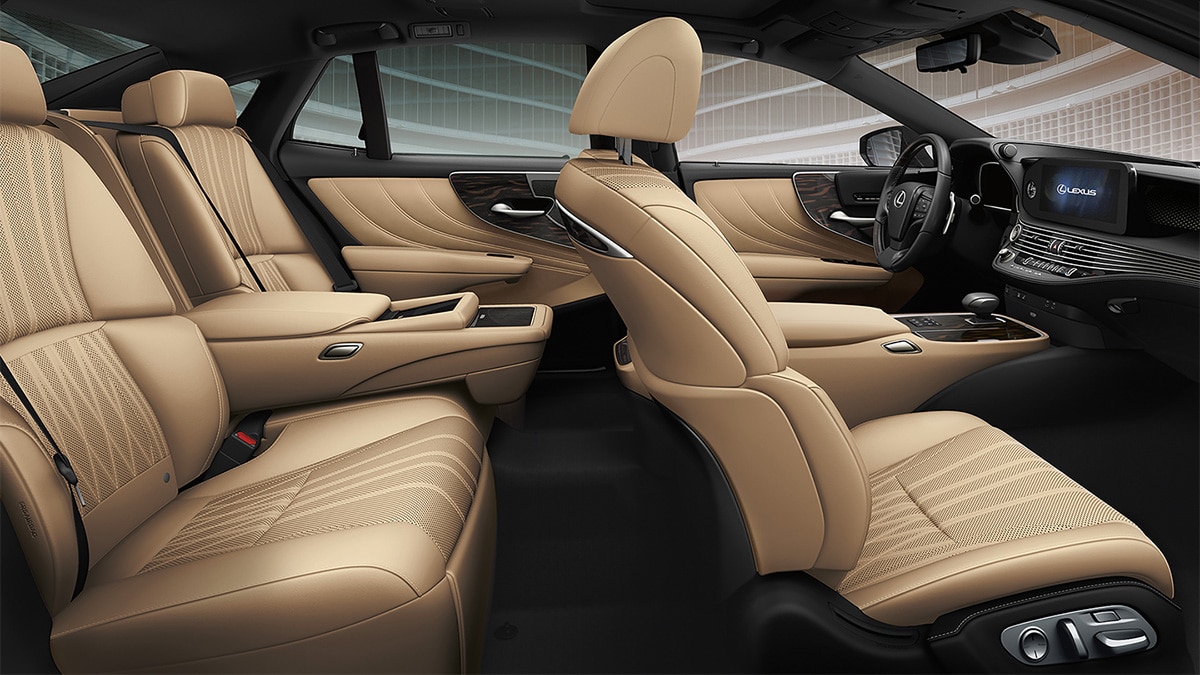 Palomino leather adds to the elegance of the LS interior.