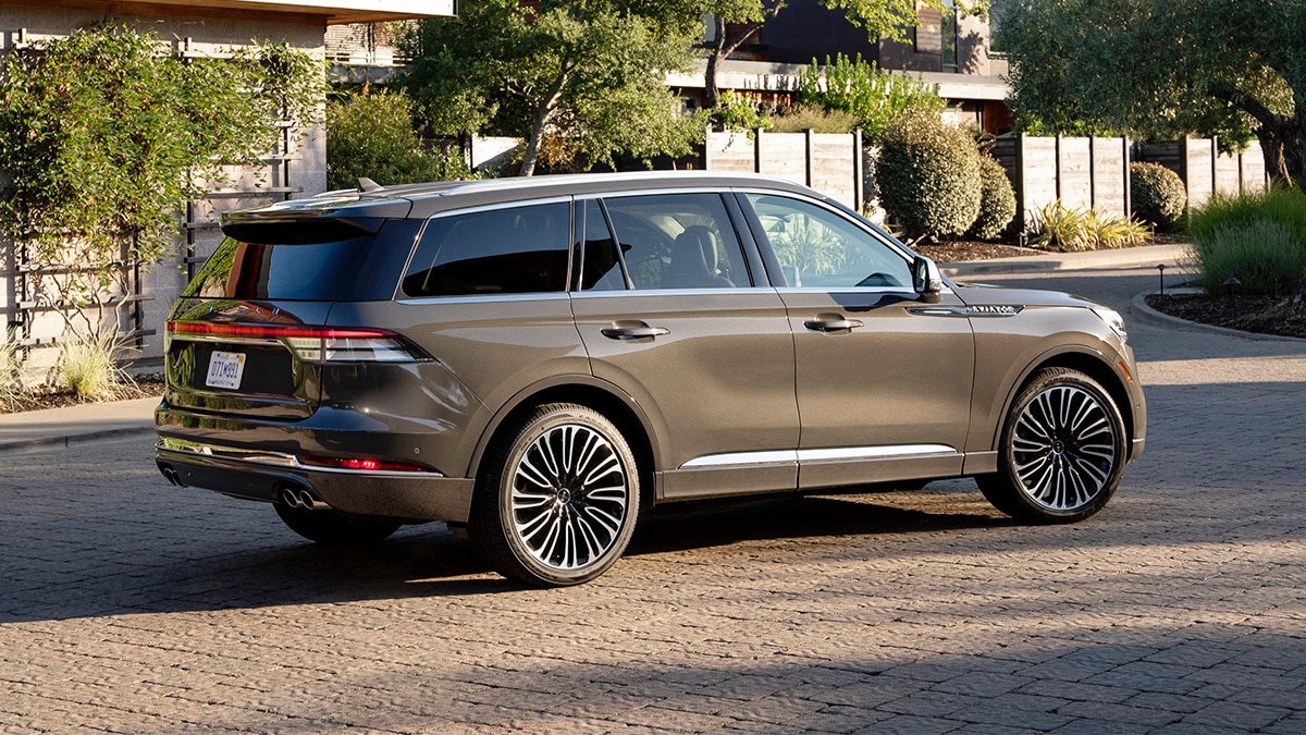 2024 Lincoln Aviator Choosing the Right Trim Autotrader