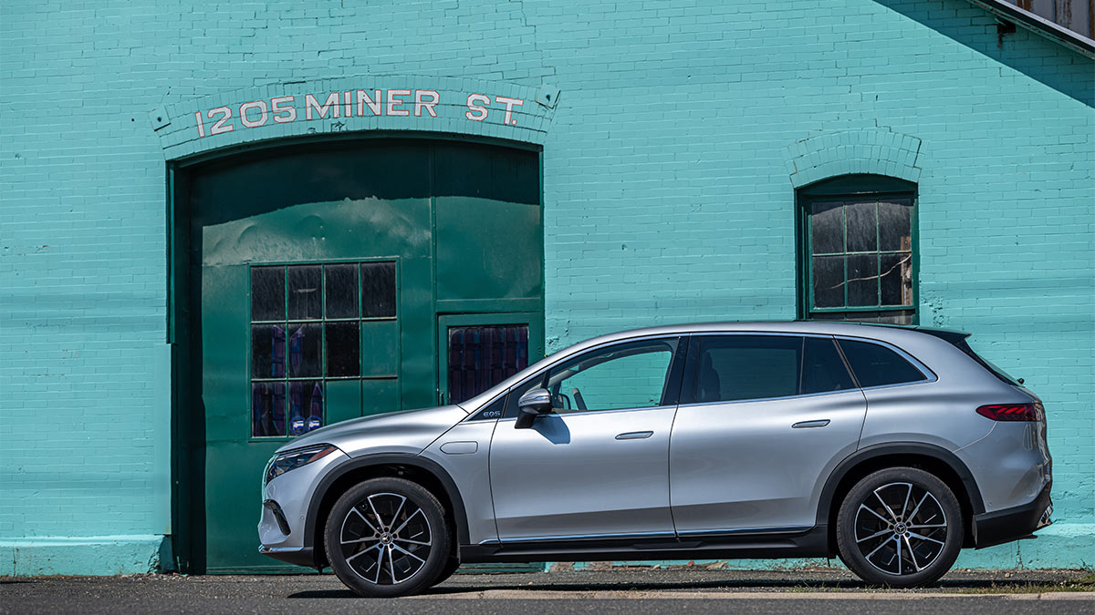 With AWD, the EQS 450 4Matic SUV would be our choice for buyers in snowy climates. 