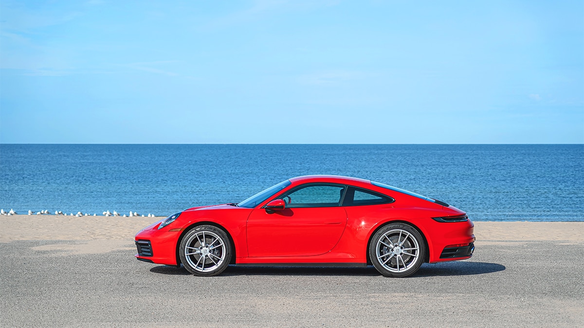 Classic Silhouette: the 2024 Porsche 911 Carrera.