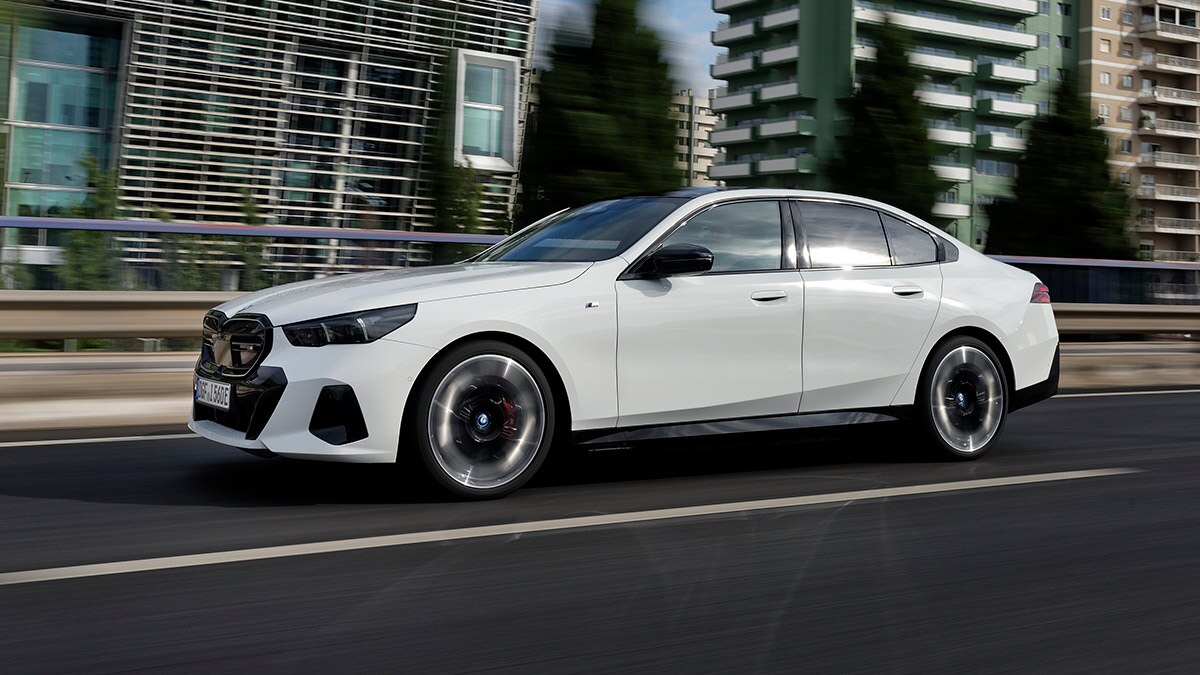 The 2024 BMW i5 M60 xDrive in Alpine White. 