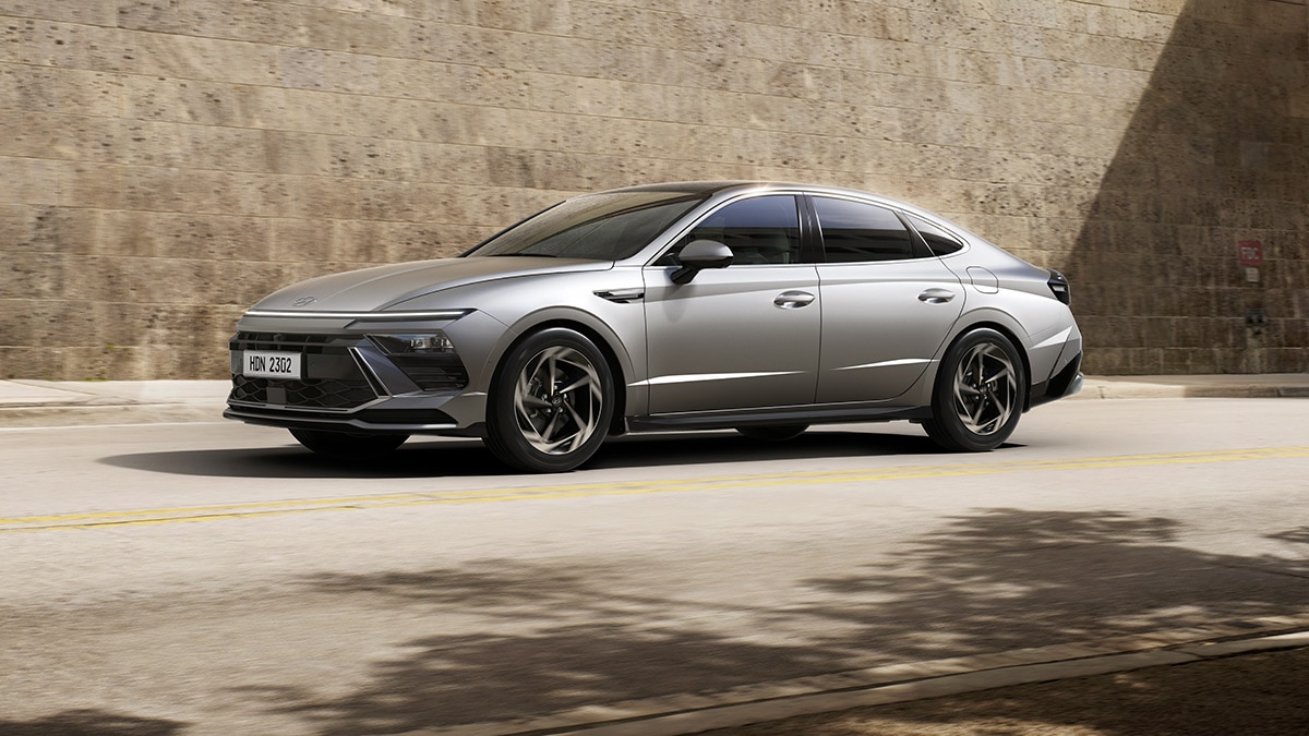 The 2024 Hyundai Sonata has a decidedly futuristic look.  