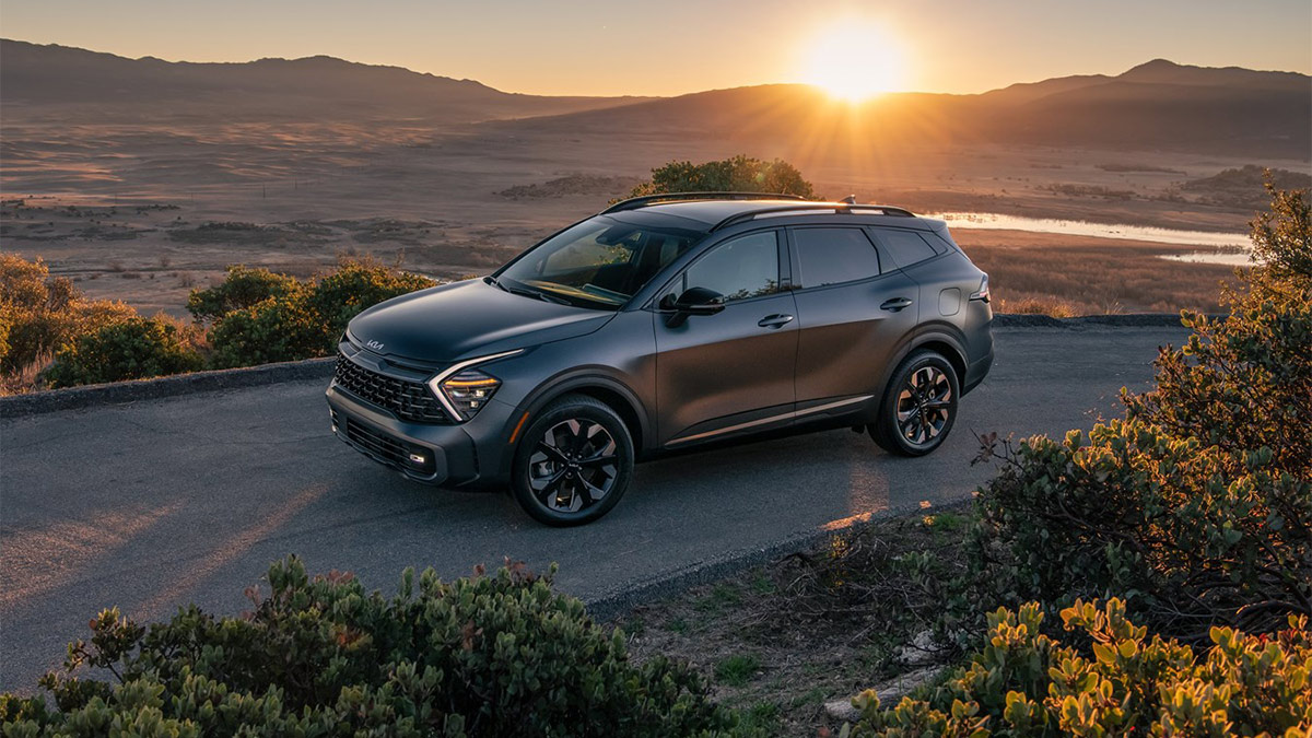 The 2024 Kia Sportage Plug-in Hybrid, looking sharp in Platinum Graphite paint. 