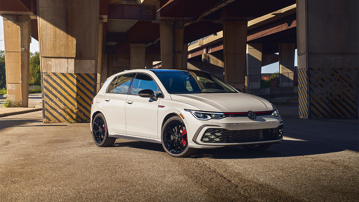 The GTI 380 gets gloss-black 19-inch wheels shod with 235/35 summer performance tires. 