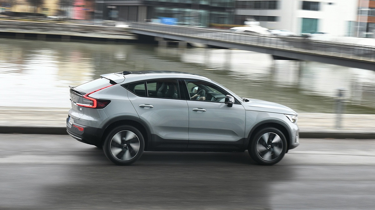 2024 Volvo C40 Recharge Choosing the Right Trim Autotrader