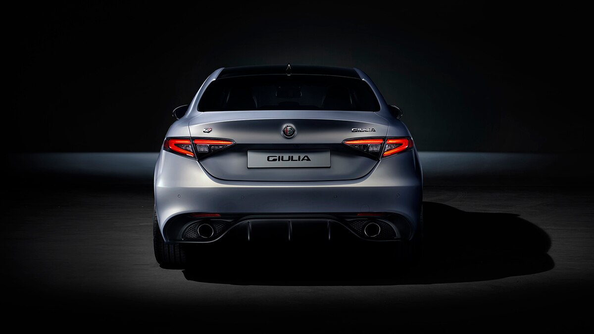 2024 Alfa Romeo Giulia Competizione 
