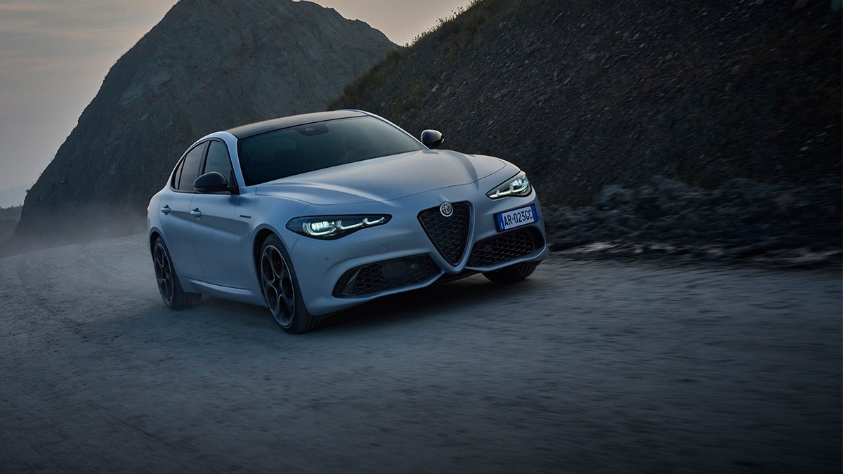 2024 Alfa Romeo Giulia Competizione 
