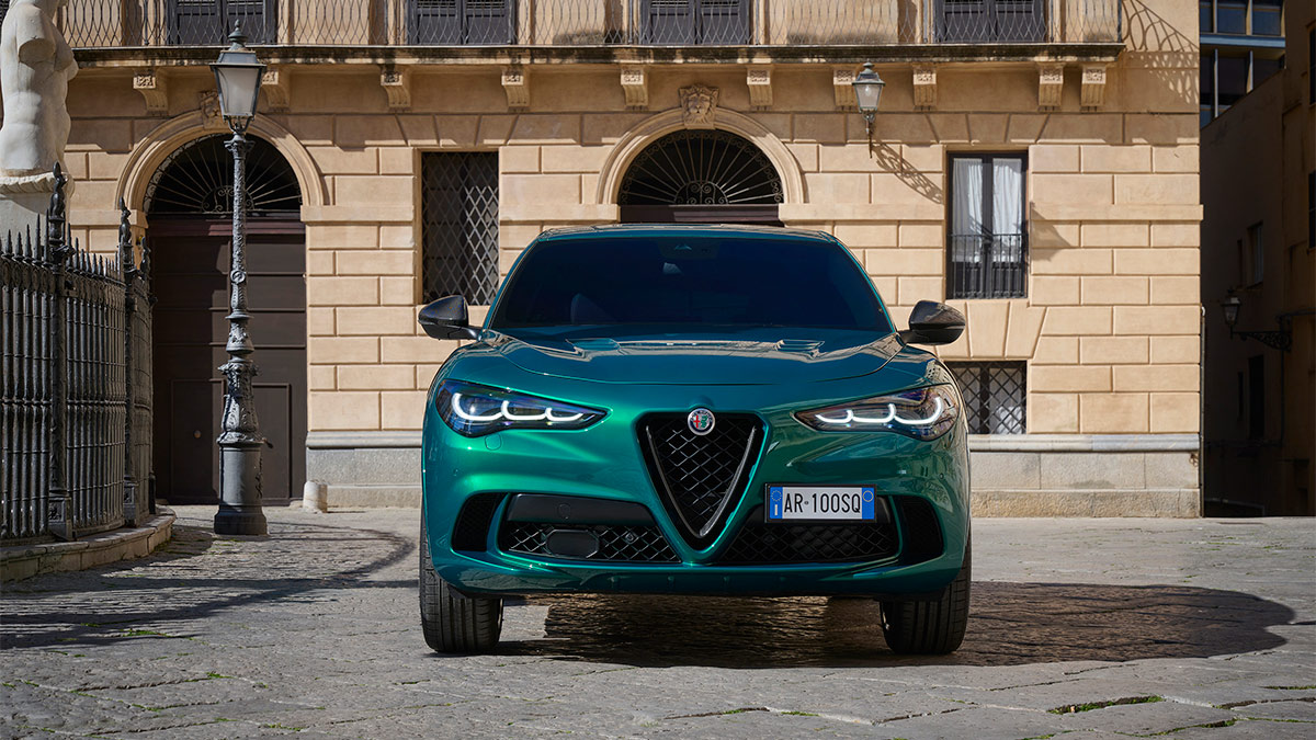 2024 Alfa Romeo Stelvio Quadrifoglio