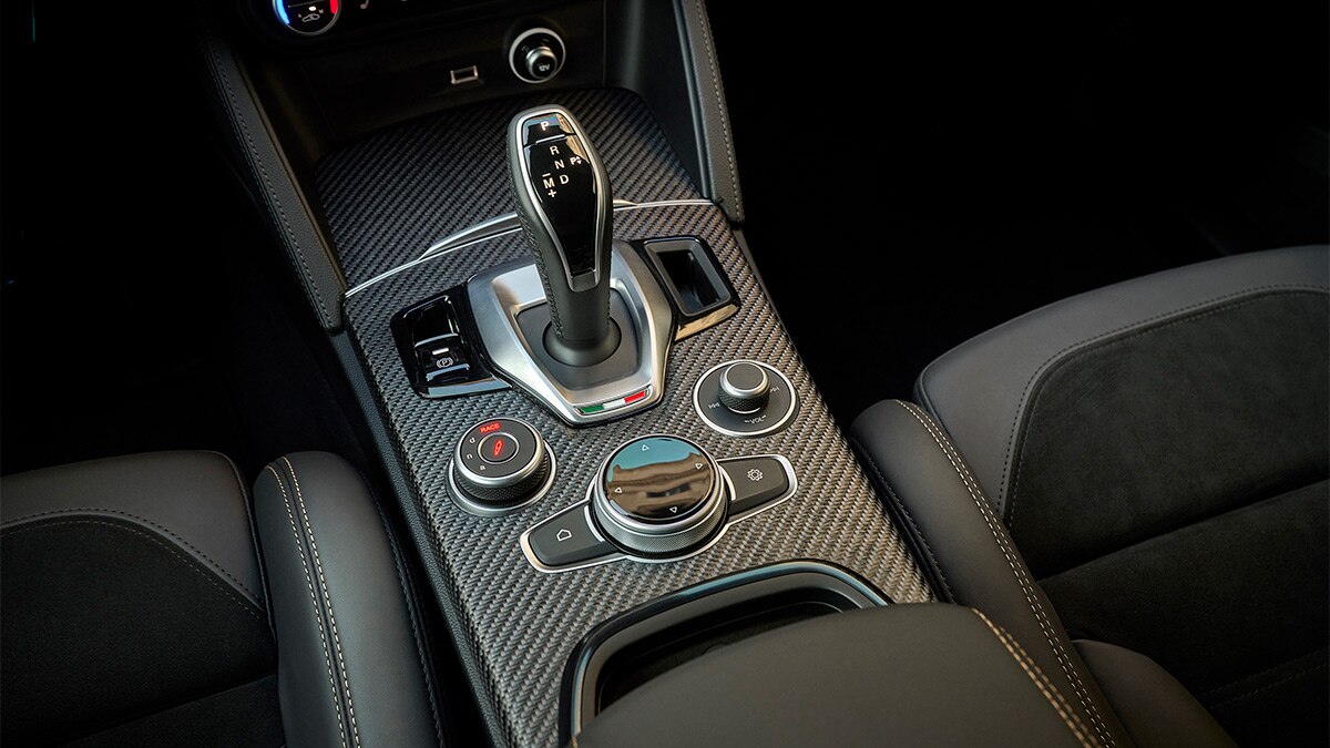 2024 Alfa Romeo Stelvio Quadrifoglio 
