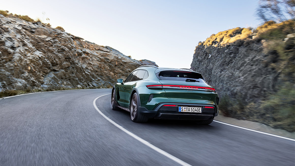 2024 Porsche Taycan Turbo Cross Turismo