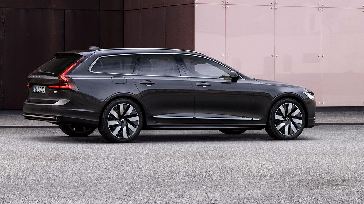 2024 Volvo V90 Choosing the Right Trim Autotrader