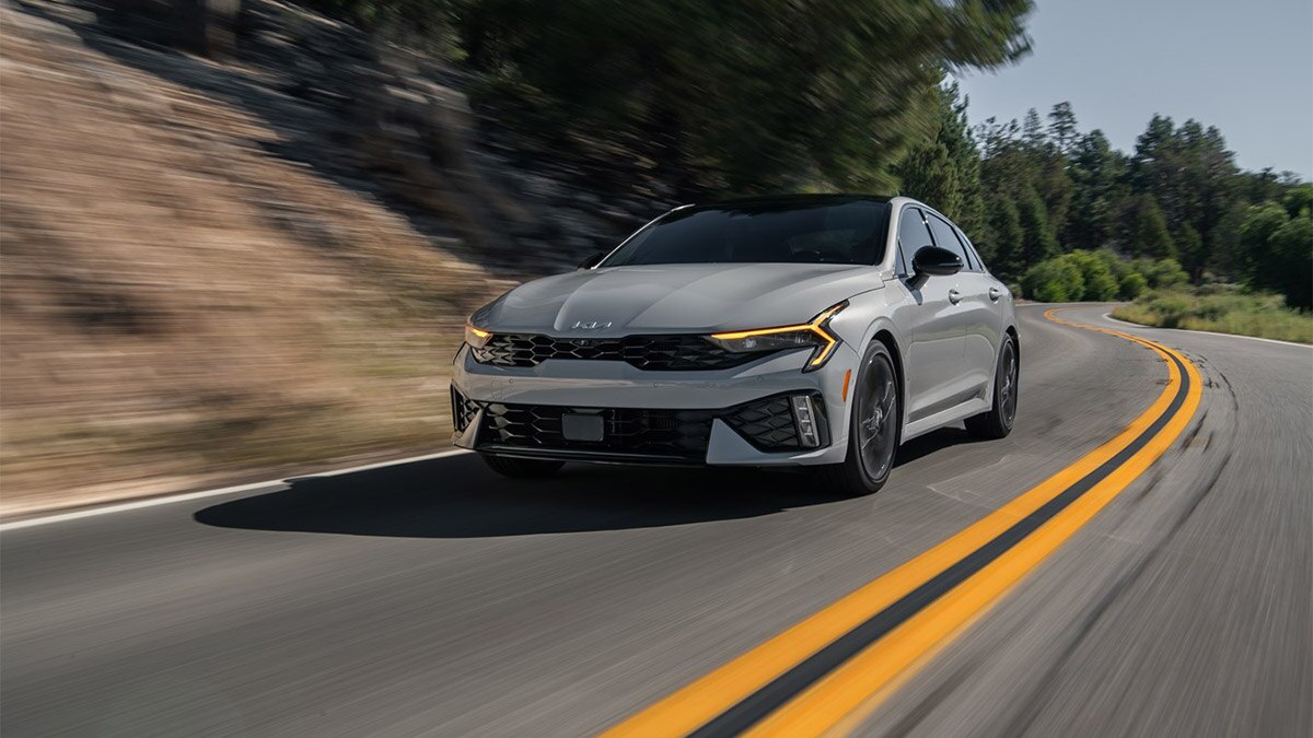 First Look: 2025 Kia Carnival and K5 - Autotrader