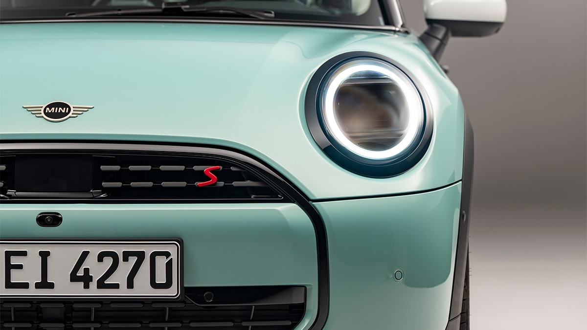 The 2025 Mini Cooper Arrives in America - Autotrader